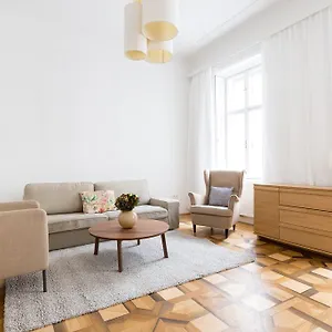 https://heymi-apartments-wollzeile.vienna-besthotels.com