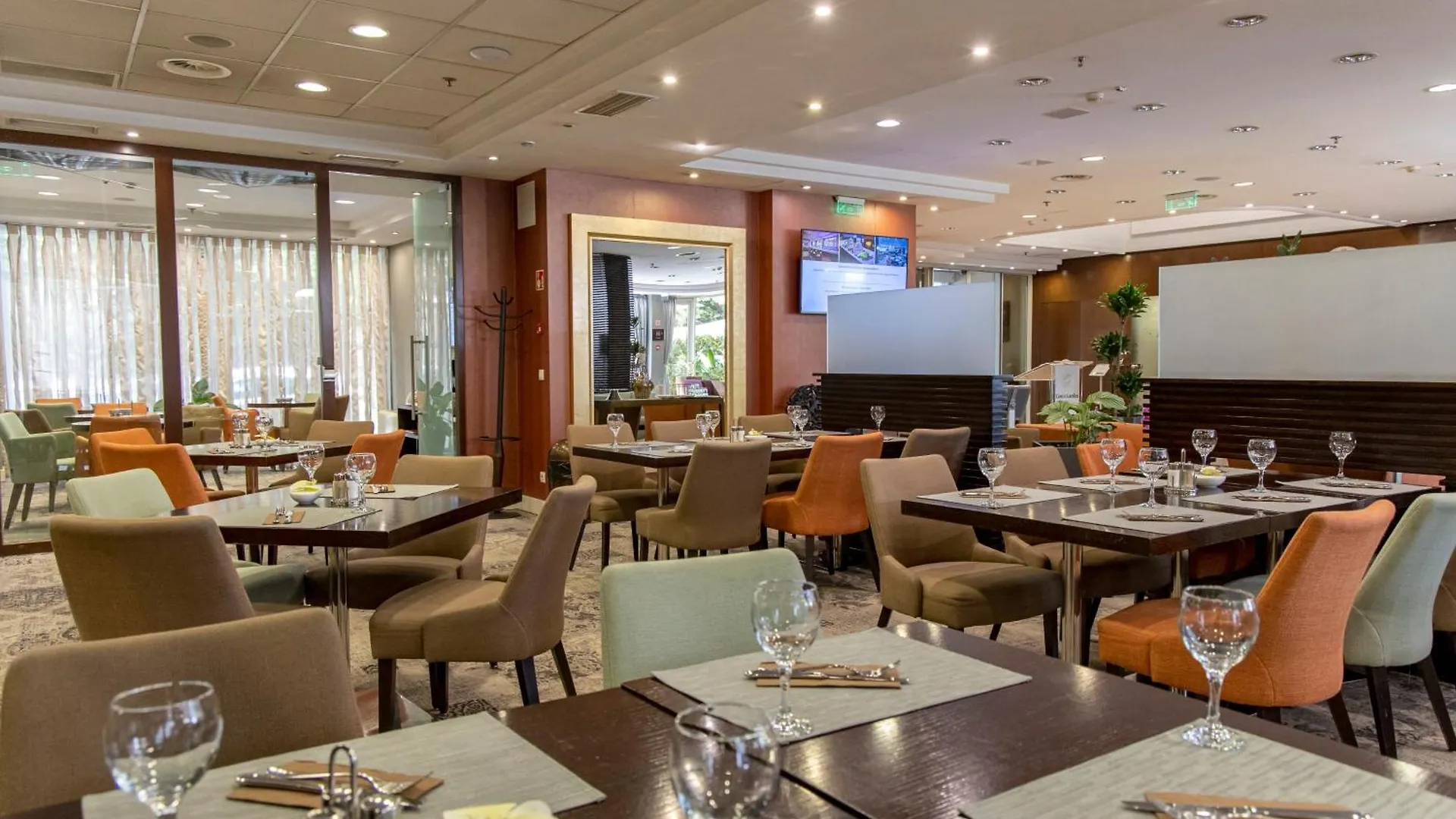 Lion'S Garden Hotel Budapest 4*,