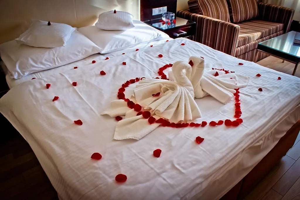 Lion'S Garden Hotel Βουδαπέστη 4*,